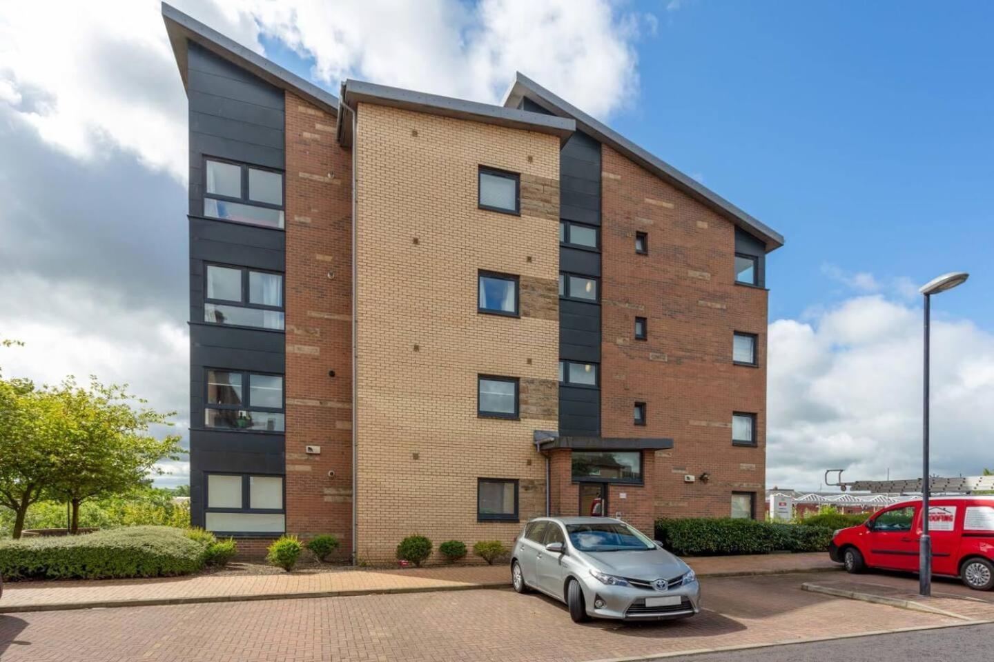 Walker Suite No 60 - Donnini Apartments Kilmarnock Exteriör bild