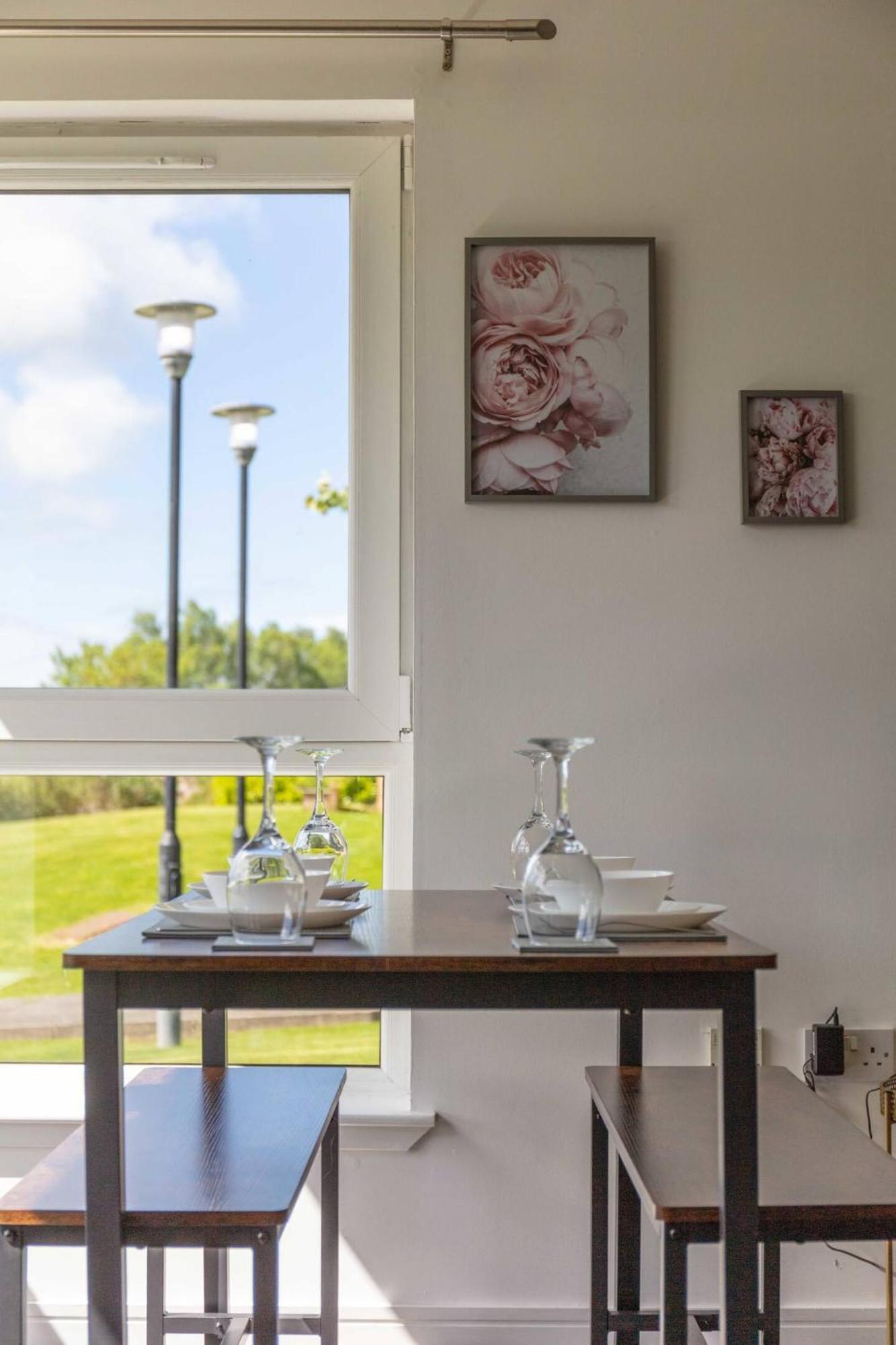 Walker Suite No 60 - Donnini Apartments Kilmarnock Exteriör bild